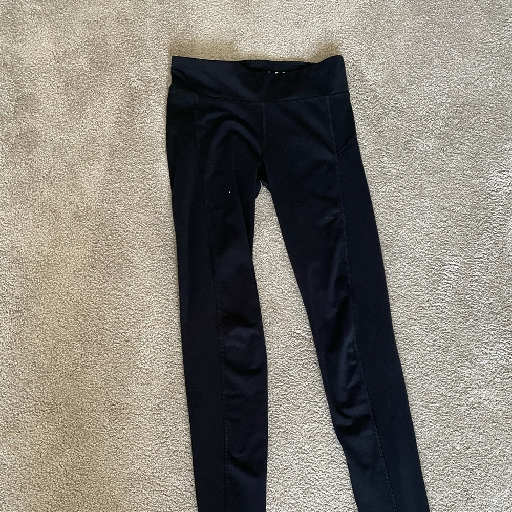 ✨AERO BLACK LEGGINGS✨